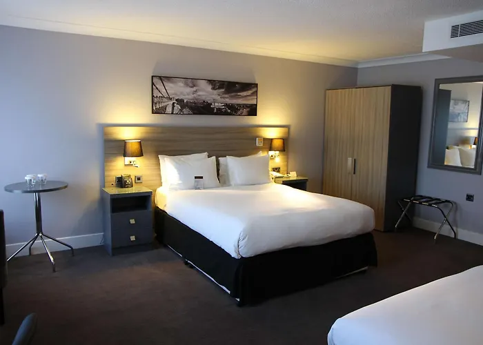 Doubletree By Hilton Centre Отель