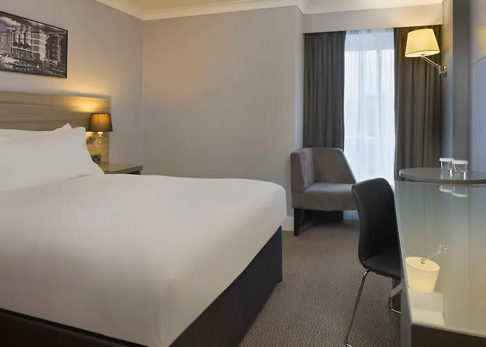 Doubletree By Hilton Centre Отель 4*