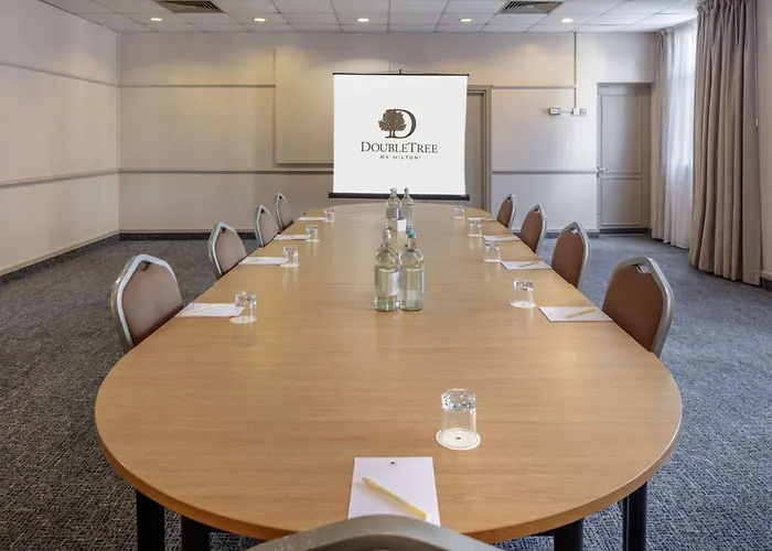 Отель Doubletree By Hilton Centre