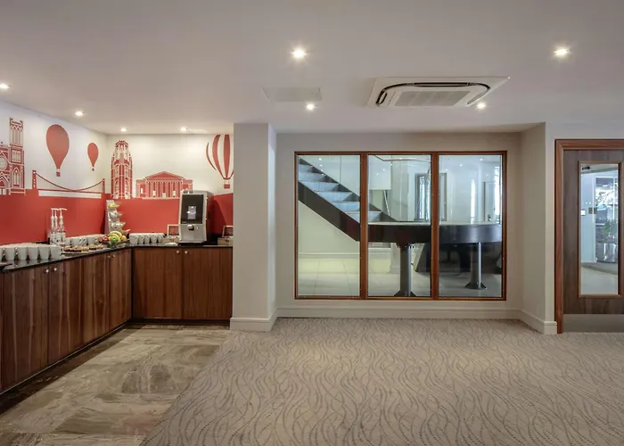 Отель Doubletree By Hilton Centre Бристоль