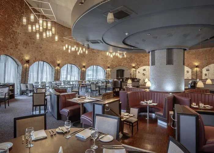 Отель Doubletree By Hilton Centre