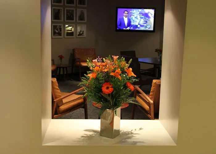 Doubletree By Hilton Centre Отель