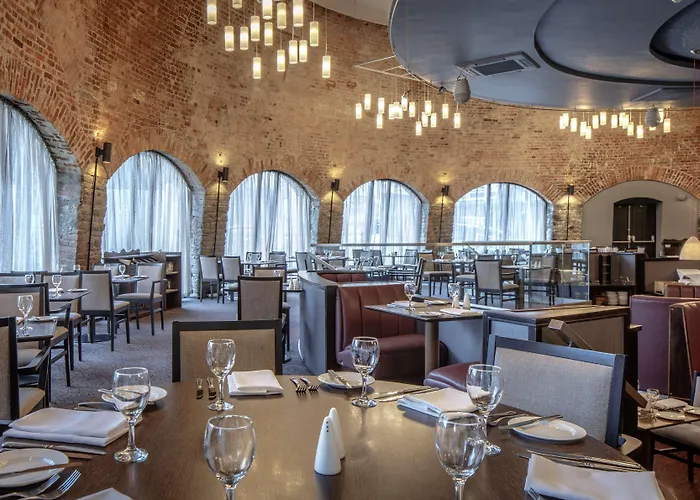 Doubletree By Hilton Centre Бристоль