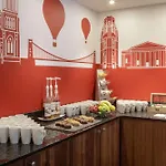 Doubletree By Hilton Centre 4*