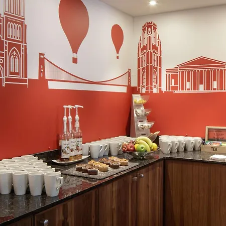 Doubletree By Hilton Centre 4*