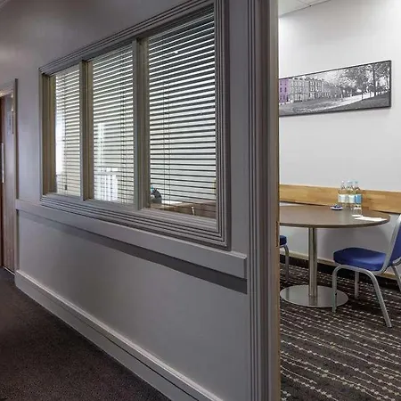 Doubletree By Hilton Centre Hotel 4*