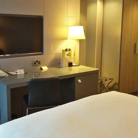 Doubletree By Hilton Centre