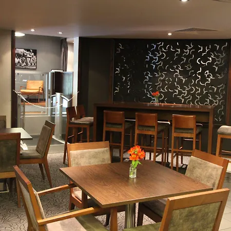 Doubletree By Hilton Centre Hotel 4*