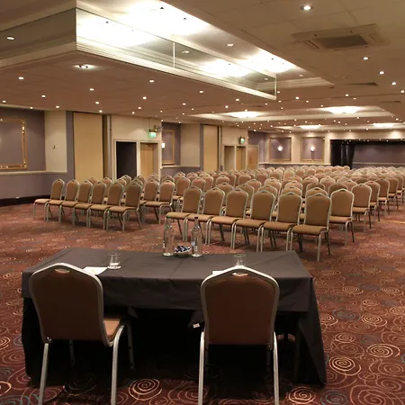 Doubletree By Hilton Centre 4* بريستول