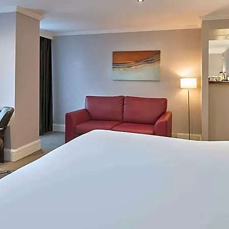 Doubletree By Hilton Centre Hotel 4*