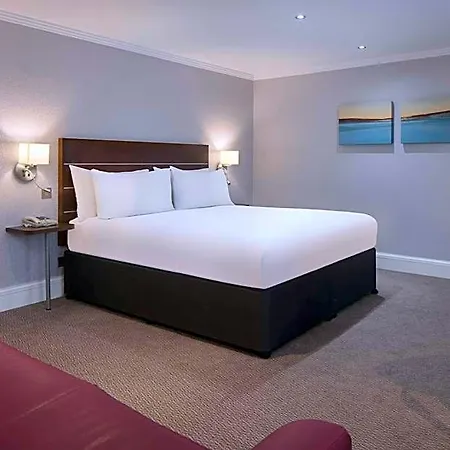 Doubletree By Hilton Centre 4*