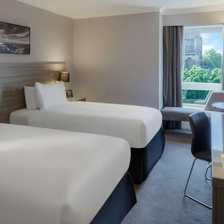 Hotel Doubletree By Hilton Centre 4*