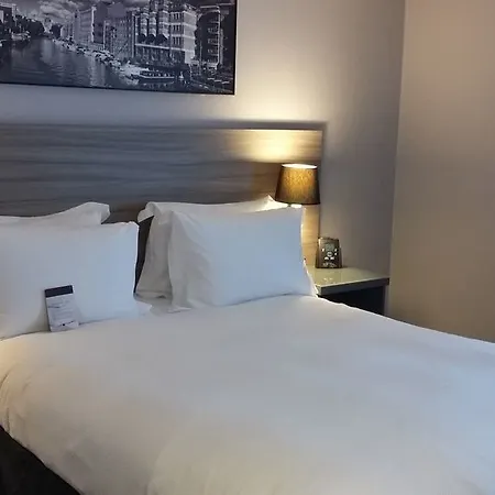 Doubletree By Hilton Centre