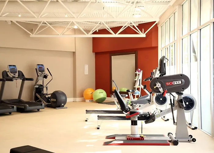 布里斯托市中心希尔顿逸林酒店