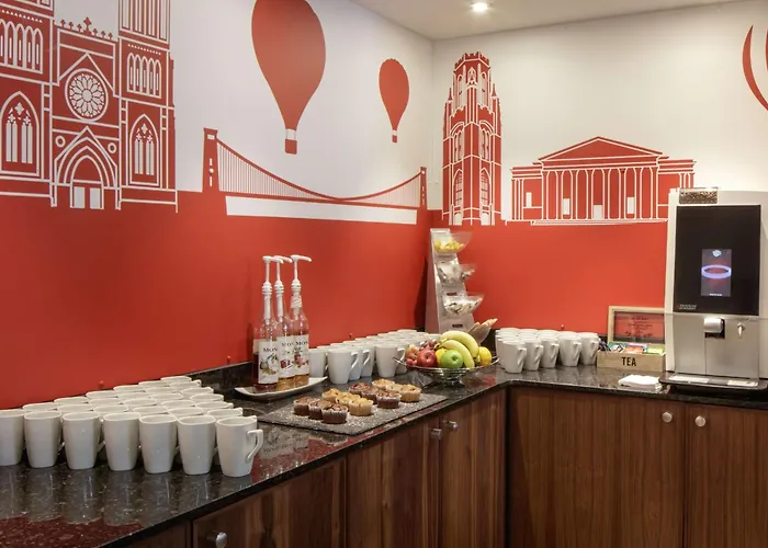 Doubletree By Hilton Centre 4*