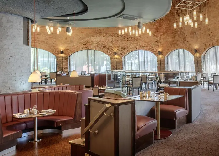 Doubletree By Hilton Centre Hotel