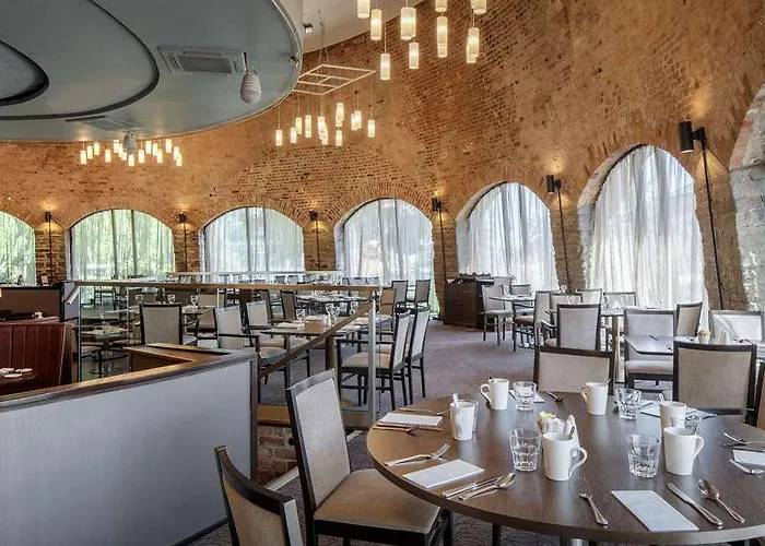 Doubletree By Hilton Centre Hotel 4*