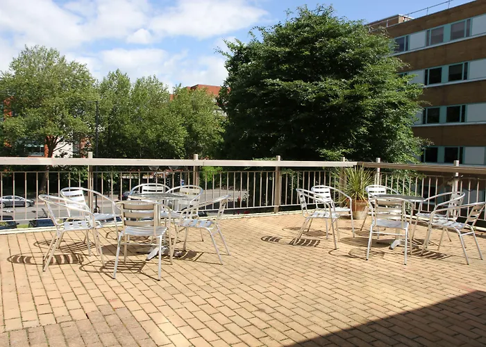 ホテル ダブルツリー バイ ヒルトン シティ センター ブリストル