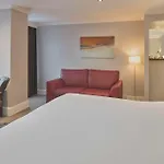 Doubletree By Hilton Centre Hotel 4*