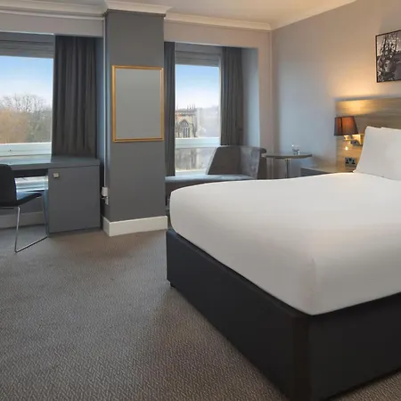Hotel Doubletree By Hilton Centre 4*