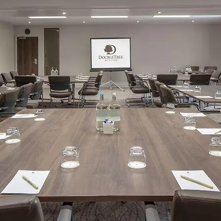Doubletree By Hilton Centre Hotel