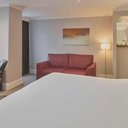 Doubletree By Hilton Centre Hotel 4*