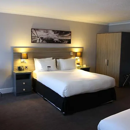 Doubletree By Hilton Centre Hotel 4*