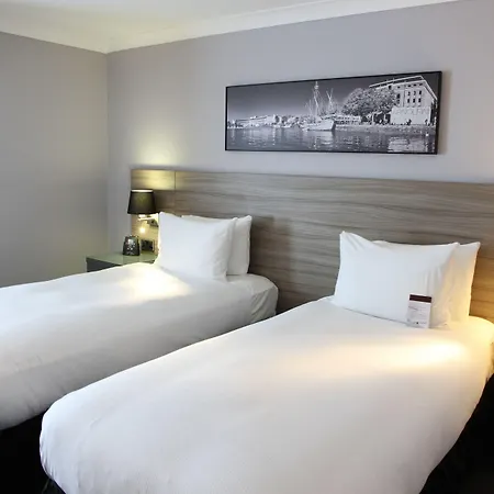 Отель Doubletree By Hilton Centre 4*