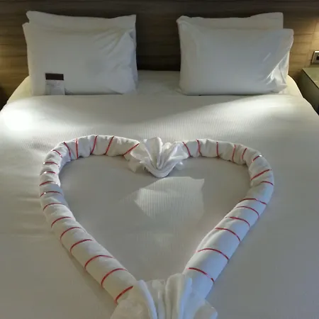 Doubletree By Hilton Centre Hotel 4*