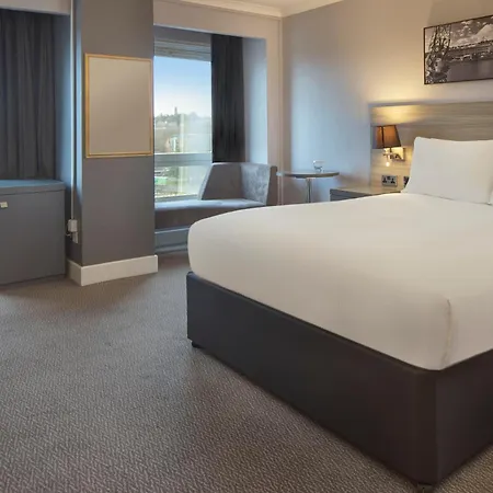 Doubletree By Hilton Centre Szálloda