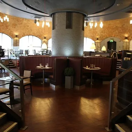 Hotel Doubletree By Hilton Centre 4*